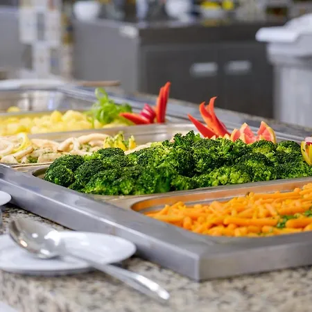 Garden Nevis Отель Солнечный берег