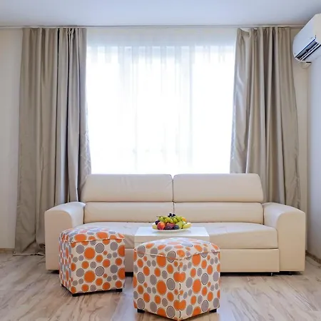 Отель Garden Nevis Солнечный берег