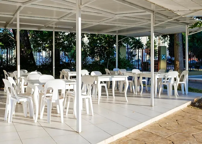 Garden Nevis Hotell Slăntjev Brjag