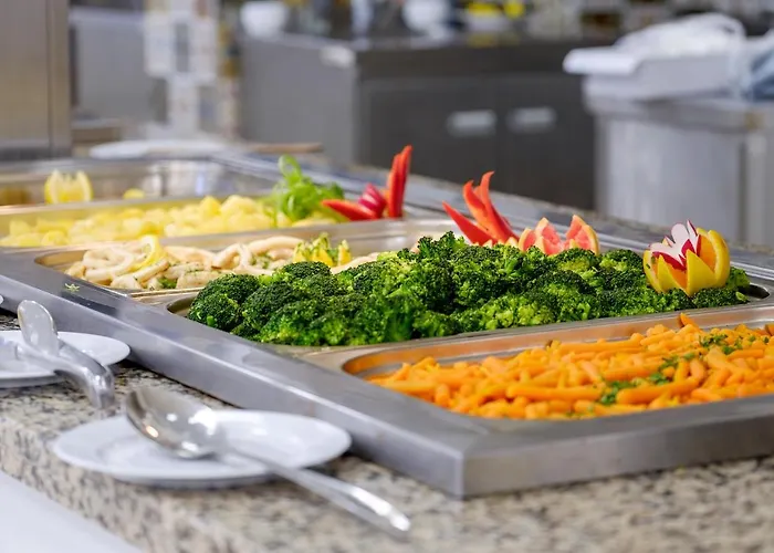 Garden Nevis Hotell Slăntjev Brjag