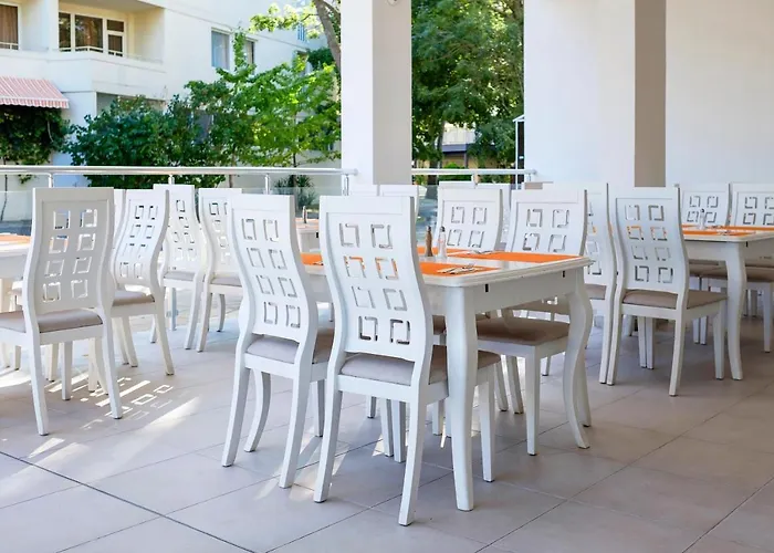 Garden Nevis Slăntjev Brjag