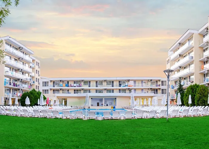 Garden Nevis Hotell Slăntjev Brjag