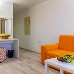 Garden Nevis -