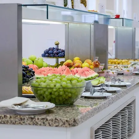 Garden Nevis ساني بيتش