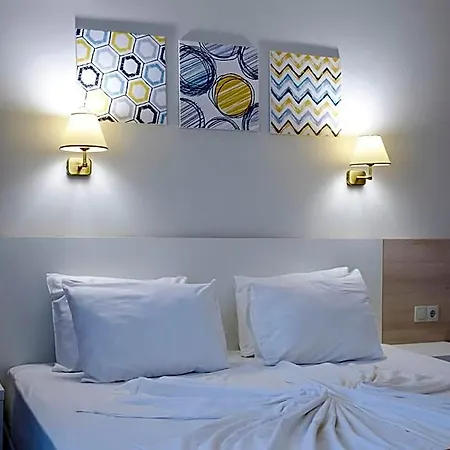 Hotel Garden Nevis Sluneční pobřeží