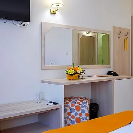 Hotel Garden Nevis Sluneční pobřeží