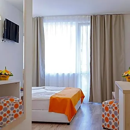 Garden Nevis Hotel 3*