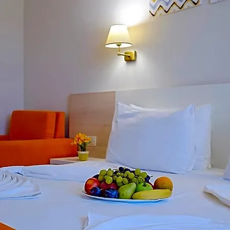 Garden Nevis فندق